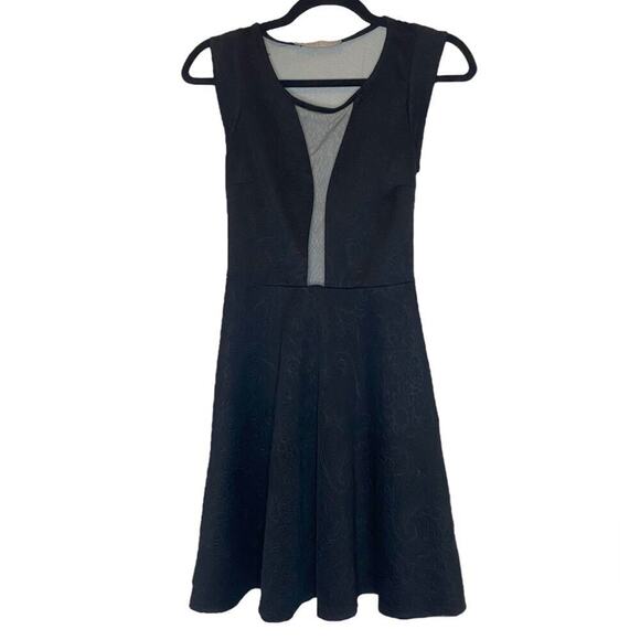 Malloy Black Plunging Illusion Mesh Floral A Line Mini Sleeveless Dress Size S - Picture 1 of 3